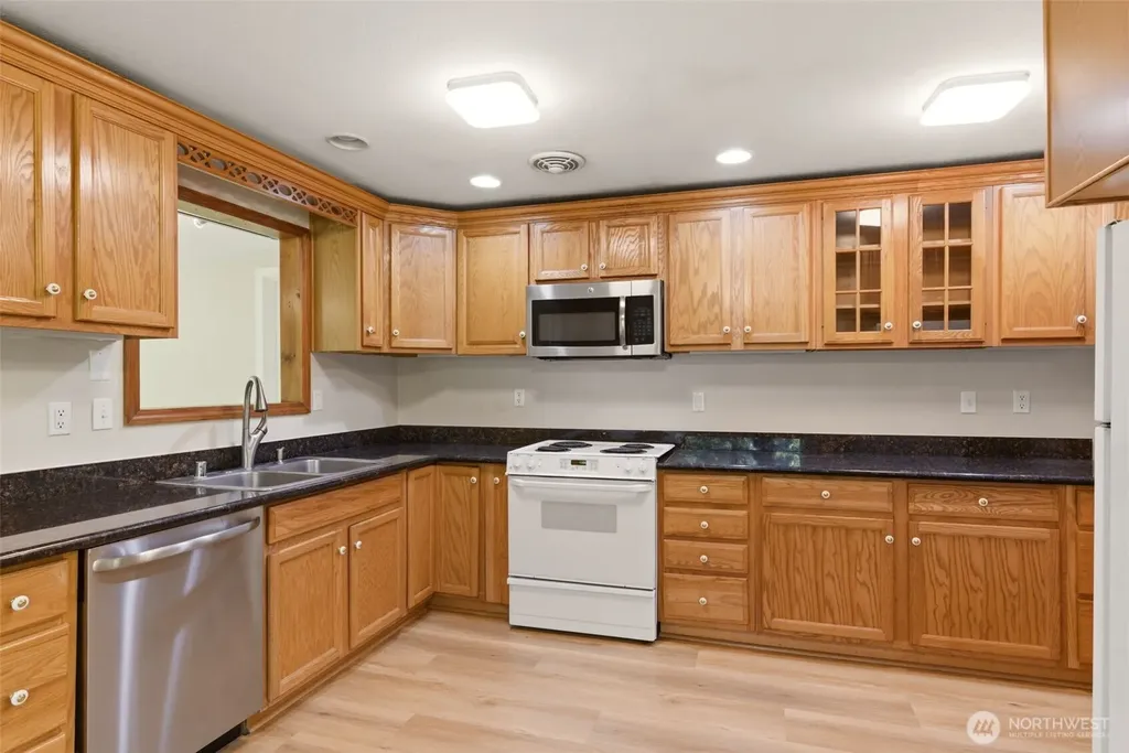 8701 72nd Court SW Lakewood WA 98499
