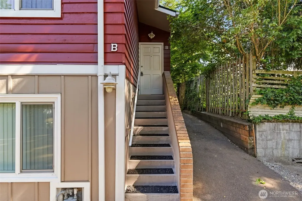 8701 72nd Court SW Lakewood WA 98499