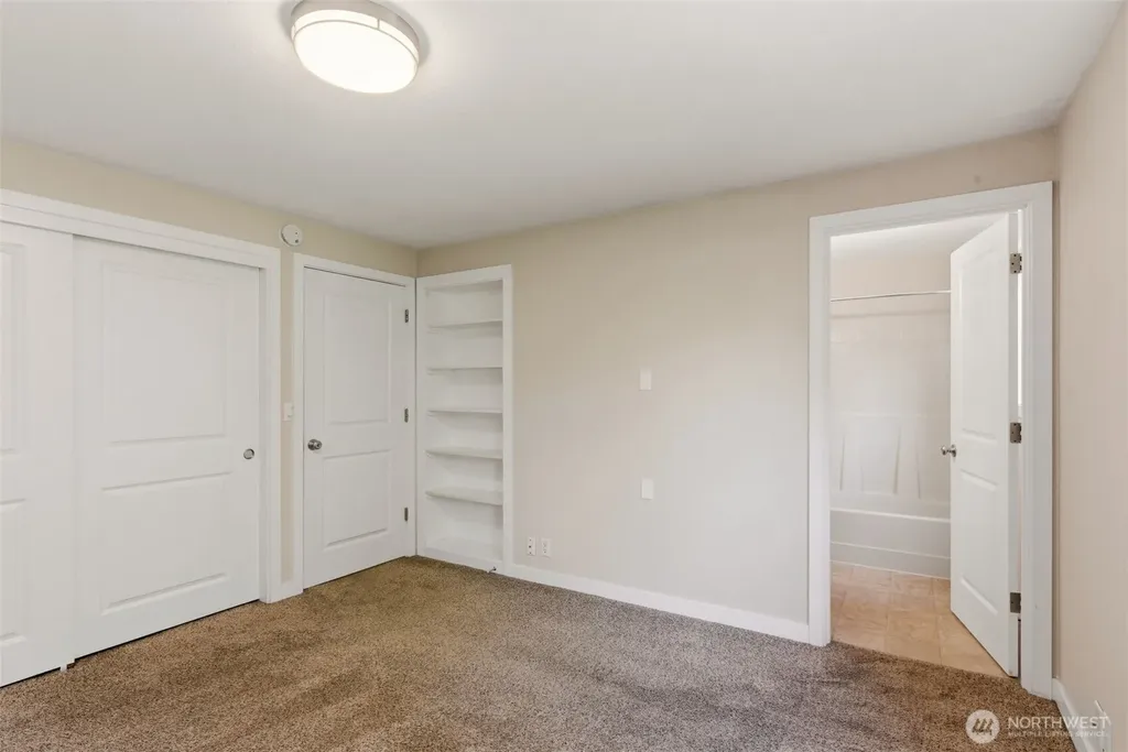8701 72nd Court SW Lakewood WA 98499