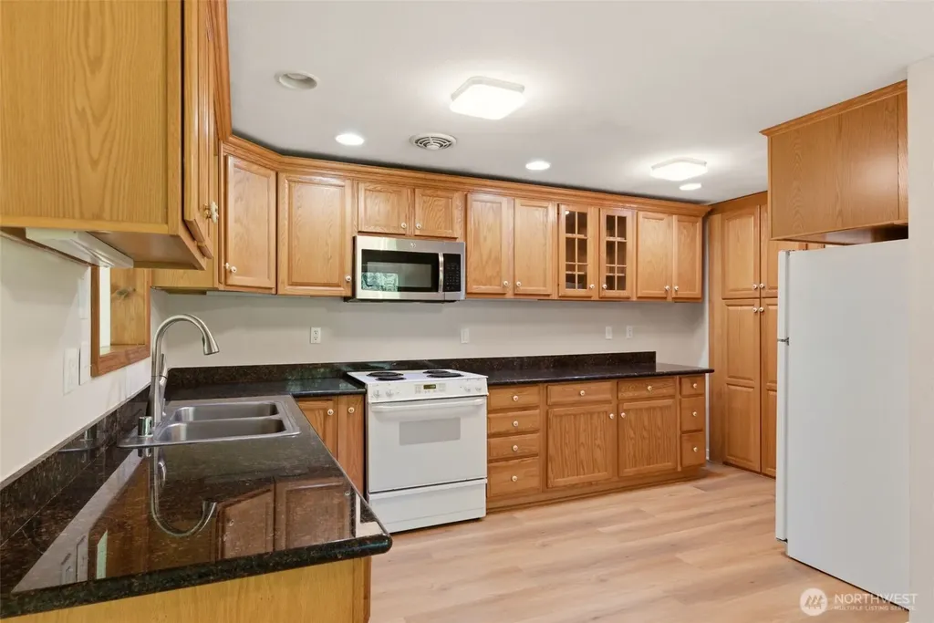 8701 72nd Court SW Lakewood WA 98499