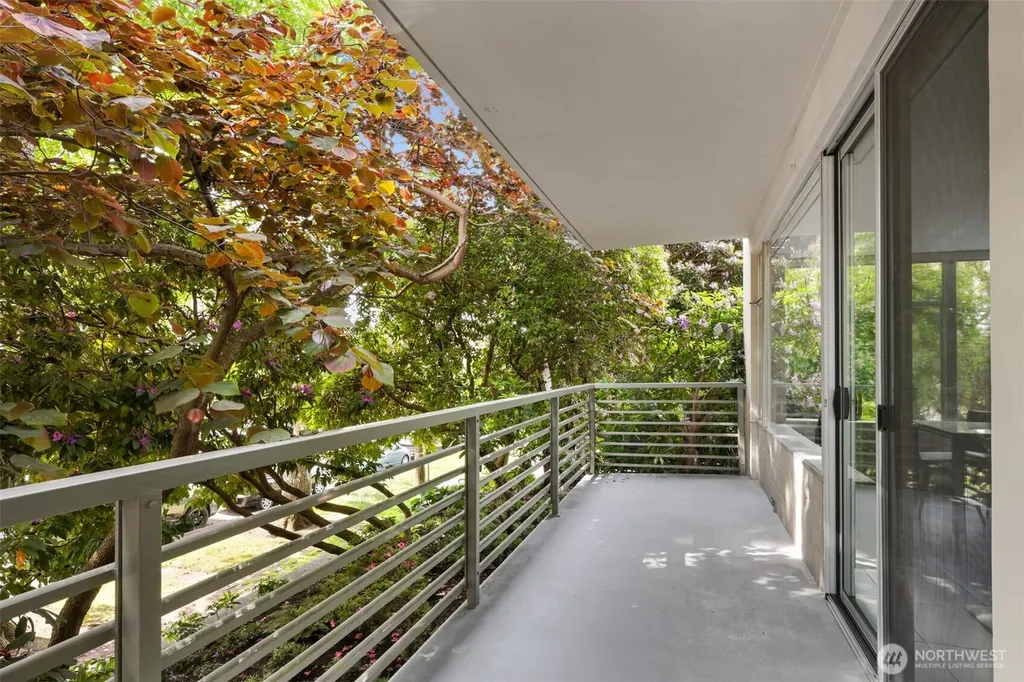 2040 43rd Avenue E Seattle WA 98112