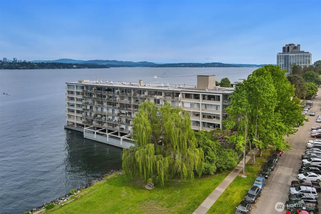 2040 43rd Avenue E Seattle WA 98112