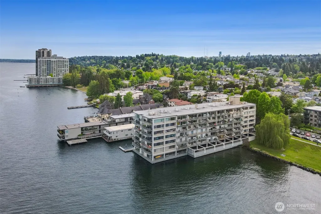 2040 43rd Avenue E Seattle WA 98112