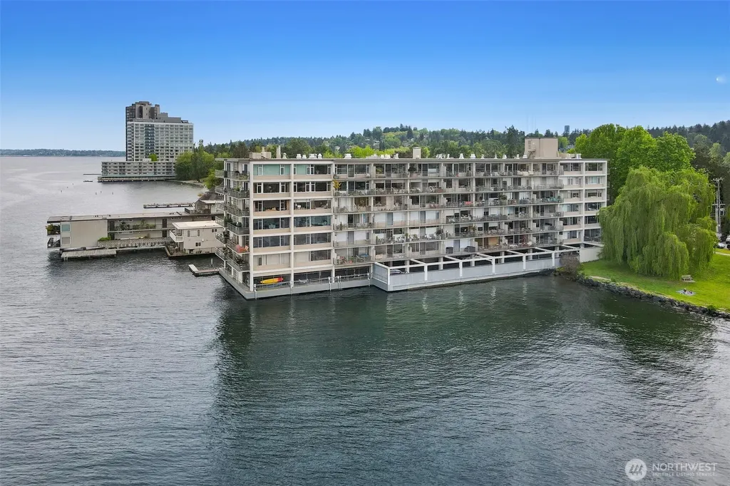 2040 43rd Avenue E Seattle WA 98112