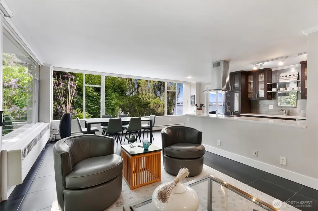 2040 43rd Avenue E Seattle WA 98112