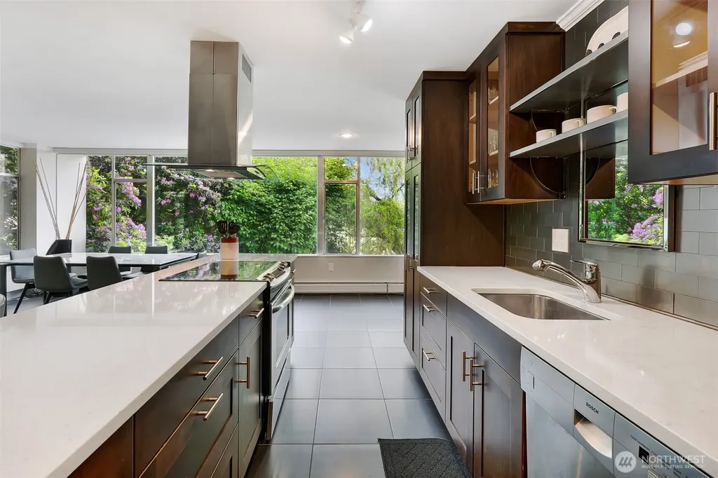 2040 43rd Avenue E Seattle WA 98112