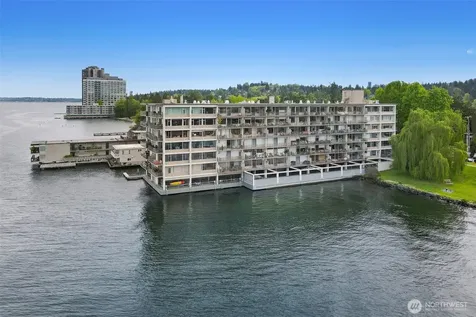 2040 43rd Avenue E Seattle WA 98112
