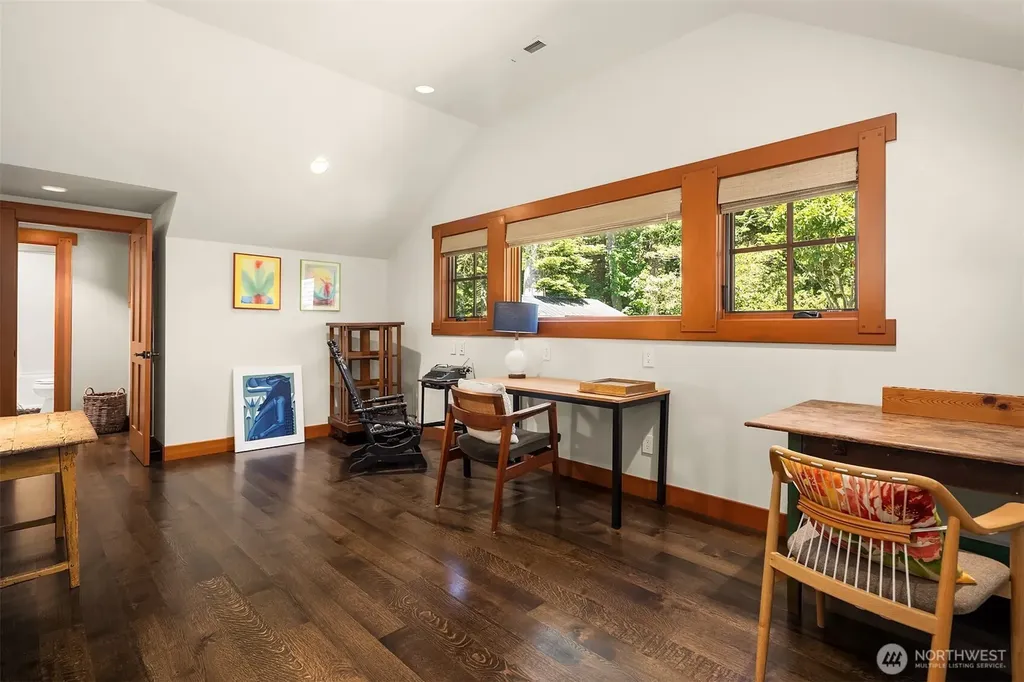 4174 Beach Drive Freeland WA 98249