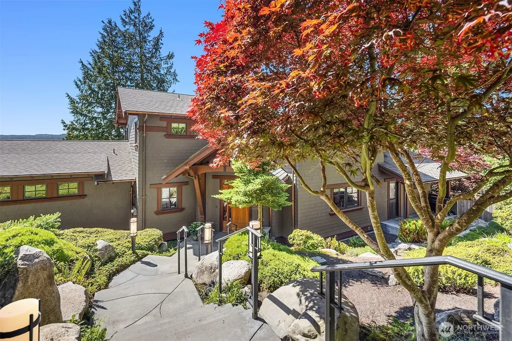 4174 Beach Drive Freeland WA 98249