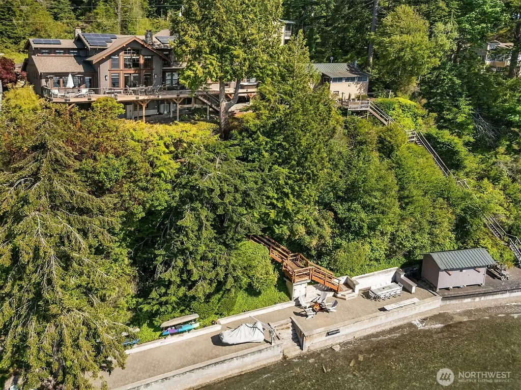 4174 Beach Drive Freeland WA 98249