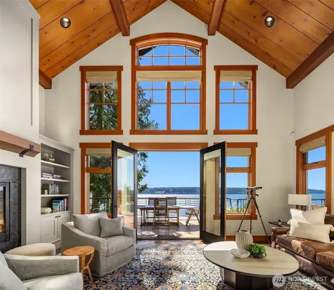 4174 Beach Drive Freeland WA 98249