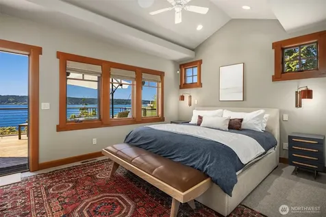 4174 Beach Drive Freeland WA 98249