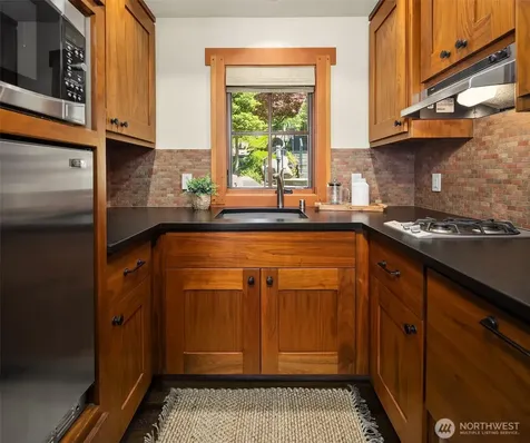 4174 Beach Drive Freeland WA 98249