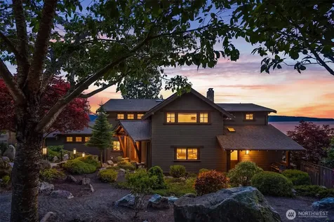 4174 Beach Drive Freeland WA 98249