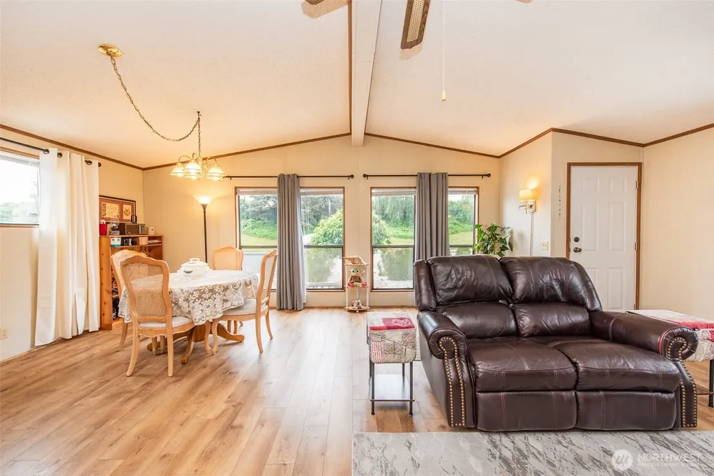 325 N 5th Avenue #10 Sequim WA 98382