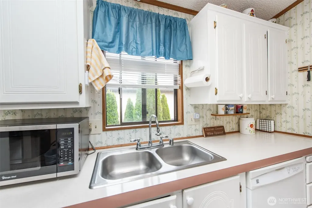 325 N 5th Avenue #10 Sequim WA 98382