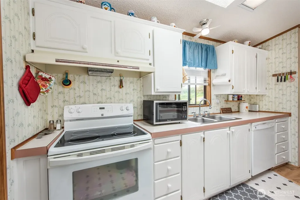 325 N 5th Avenue #10 Sequim WA 98382