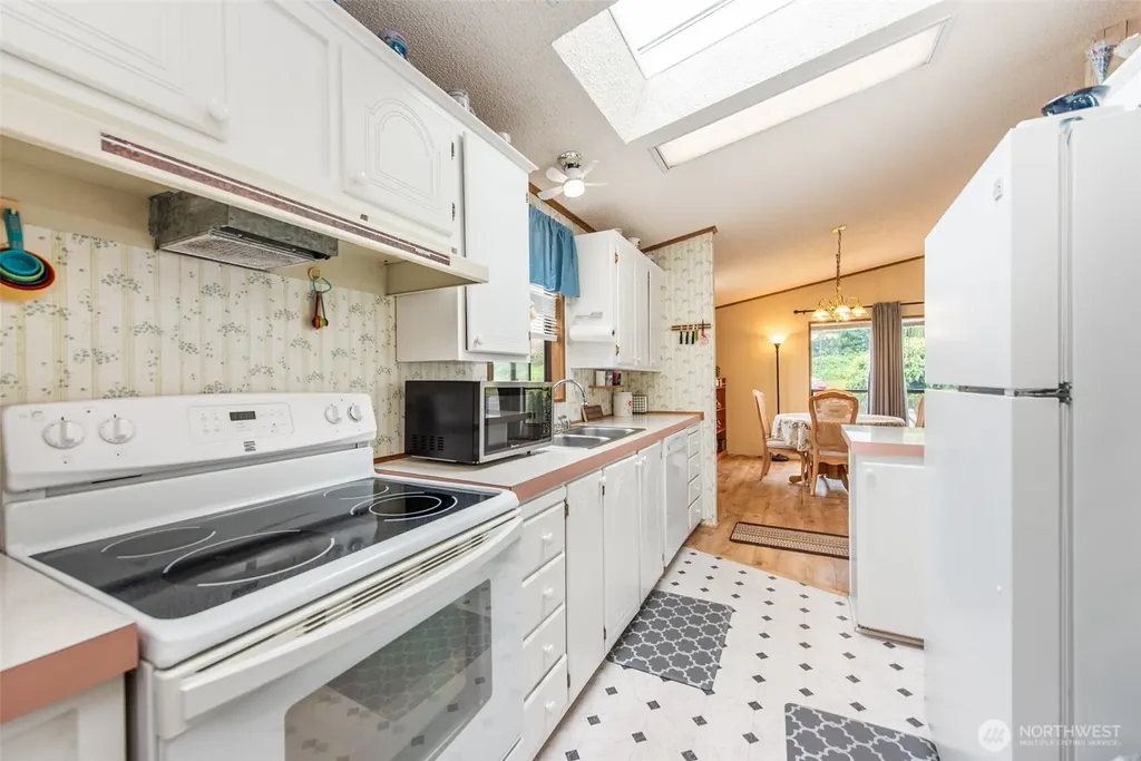325 N 5th Avenue #10 Sequim WA 98382