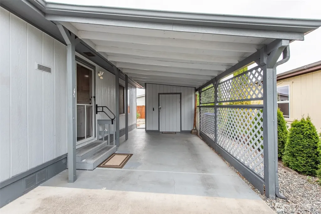 325 N 5th Avenue #10 Sequim WA 98382