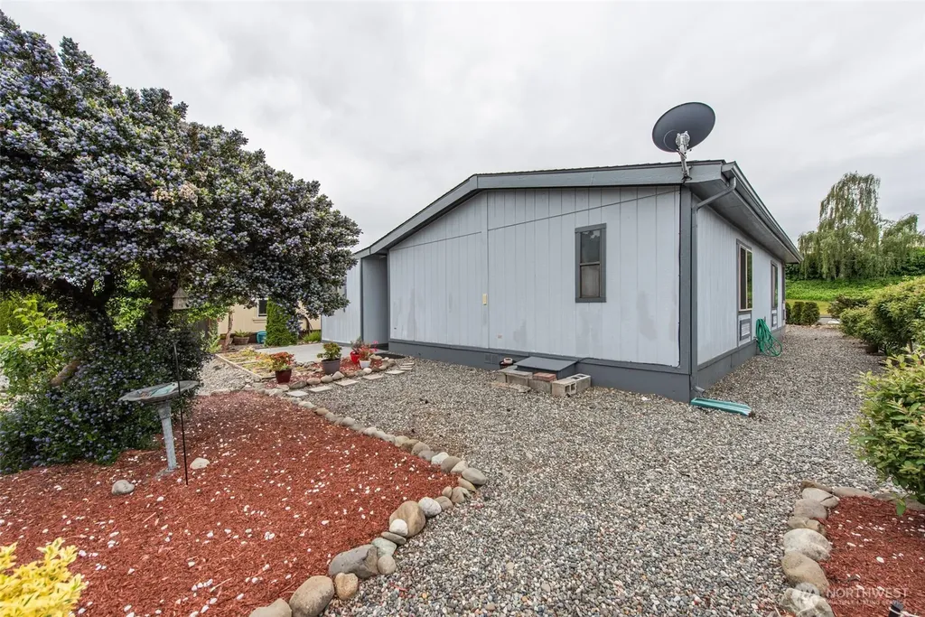 325 N 5th Avenue #10 Sequim WA 98382