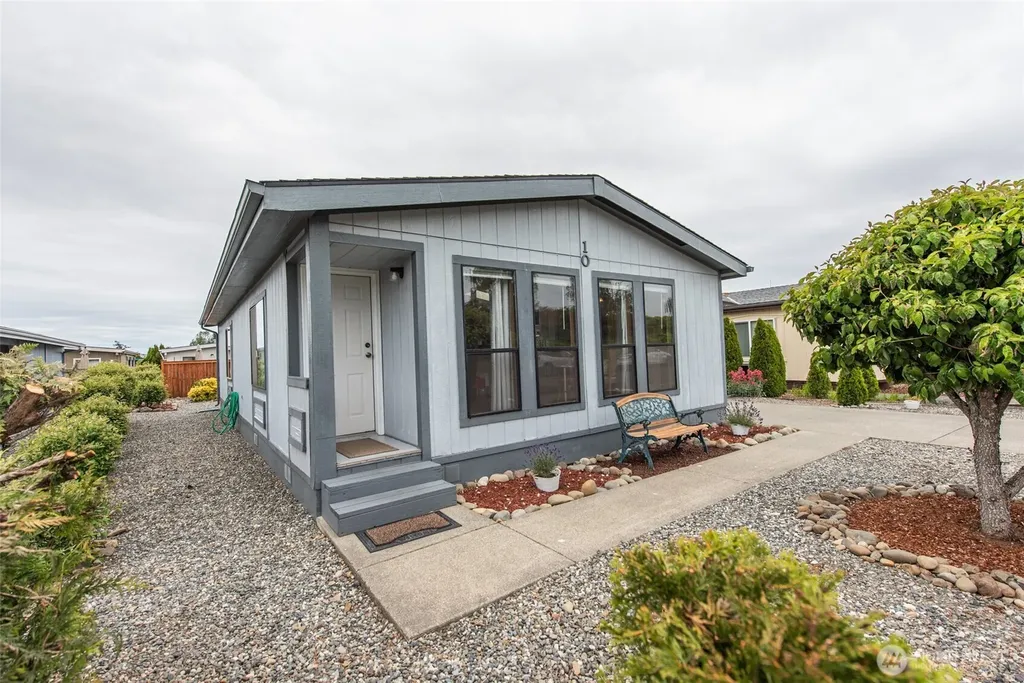 325 N 5th Avenue #10 Sequim WA 98382