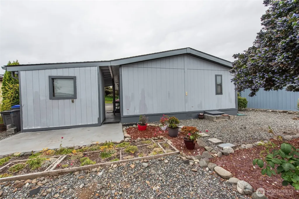 325 N 5th Avenue #10 Sequim WA 98382