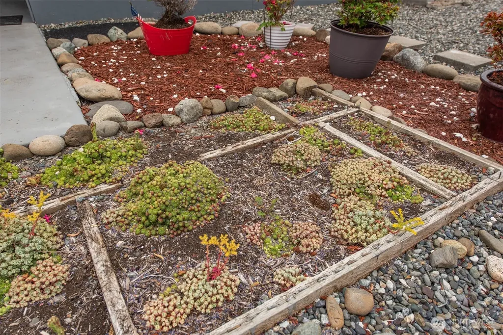 325 N 5th Avenue #10 Sequim WA 98382