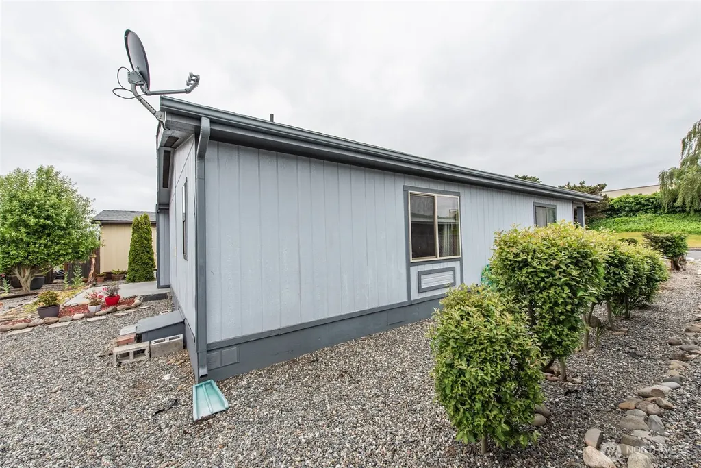 325 N 5th Avenue #10 Sequim WA 98382