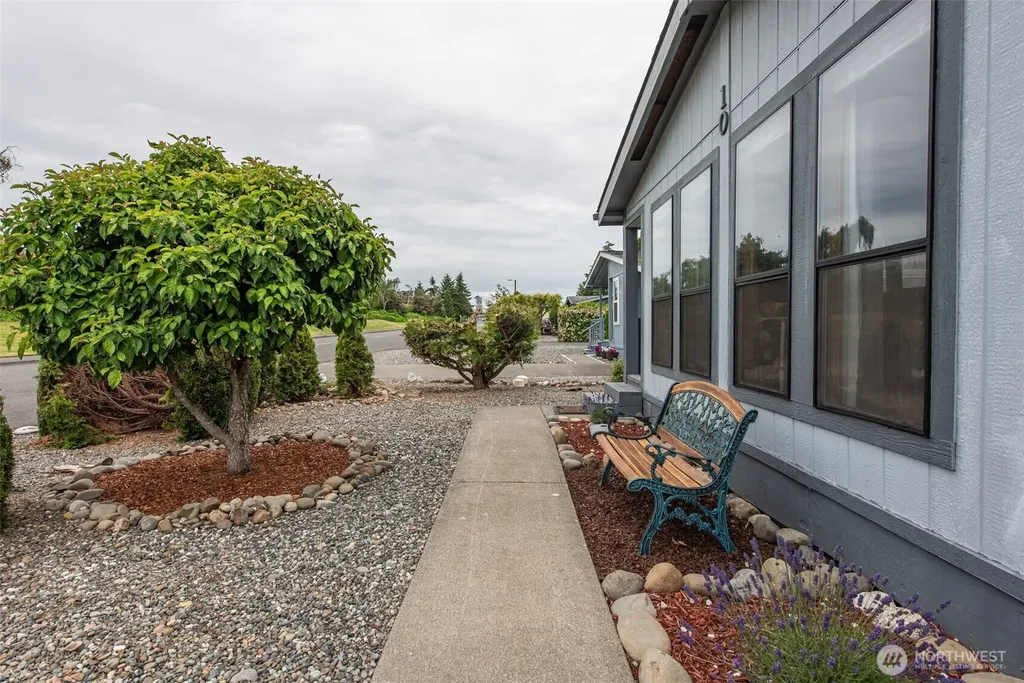 325 N 5th Avenue #10 Sequim WA 98382