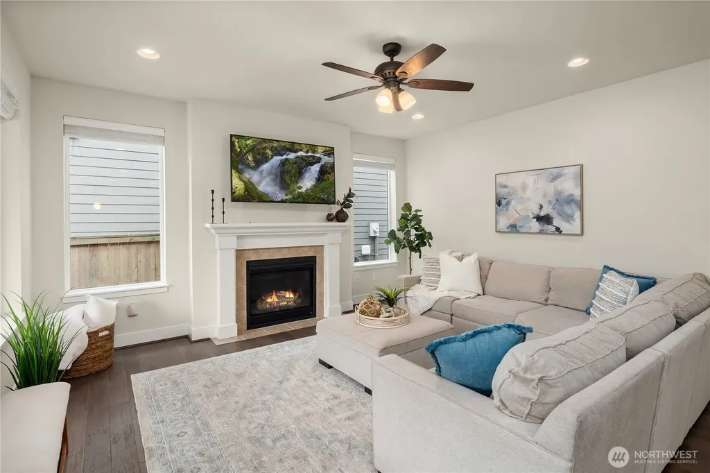 336 Zemp Way NE North Bend WA 98045