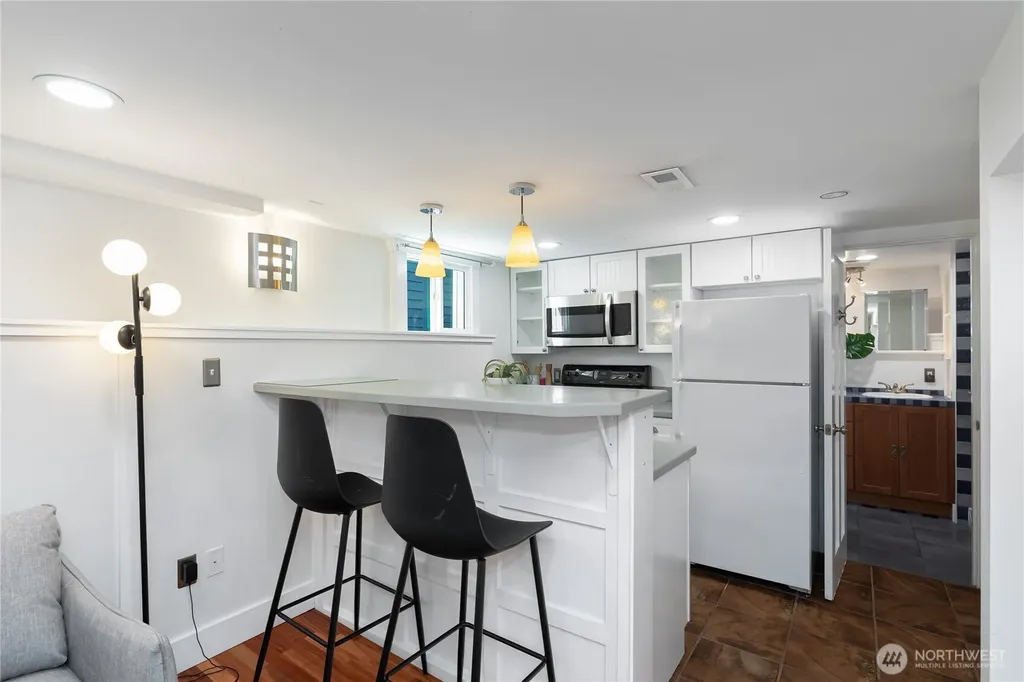 3929 Ashworth Avenue N Seattle WA 98103