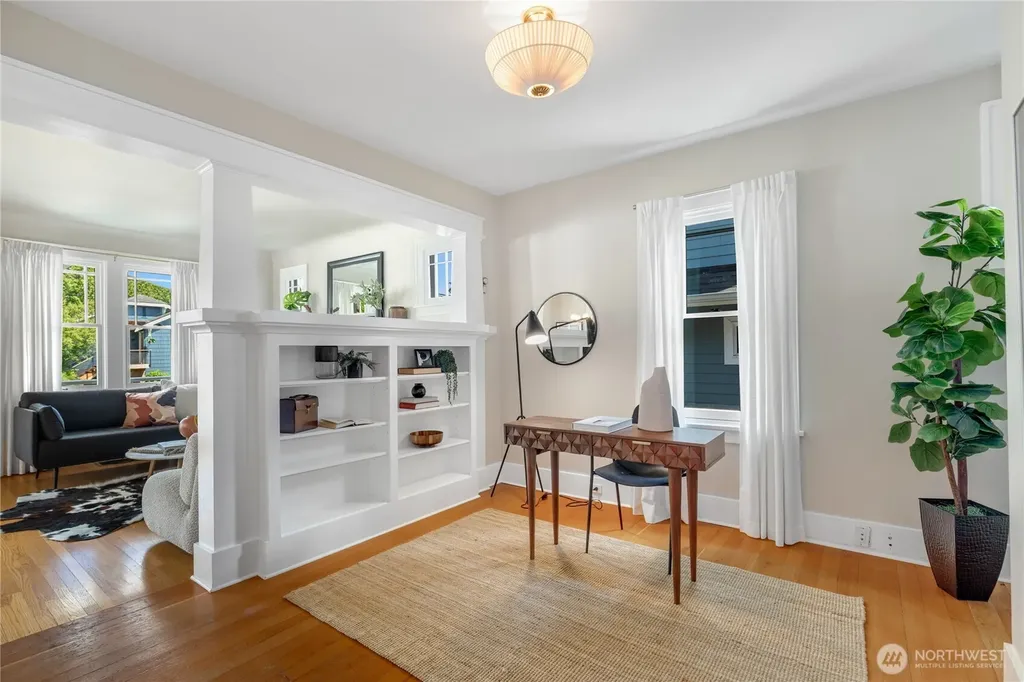 3929 Ashworth Avenue N Seattle WA 98103