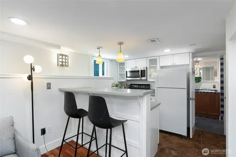 3929 Ashworth Avenue N Seattle WA 98103