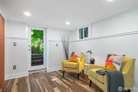 3929 Ashworth Avenue N Seattle WA 98103