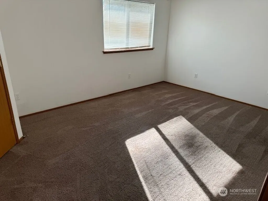 1608 E 34th Street Tacoma WA 98404
