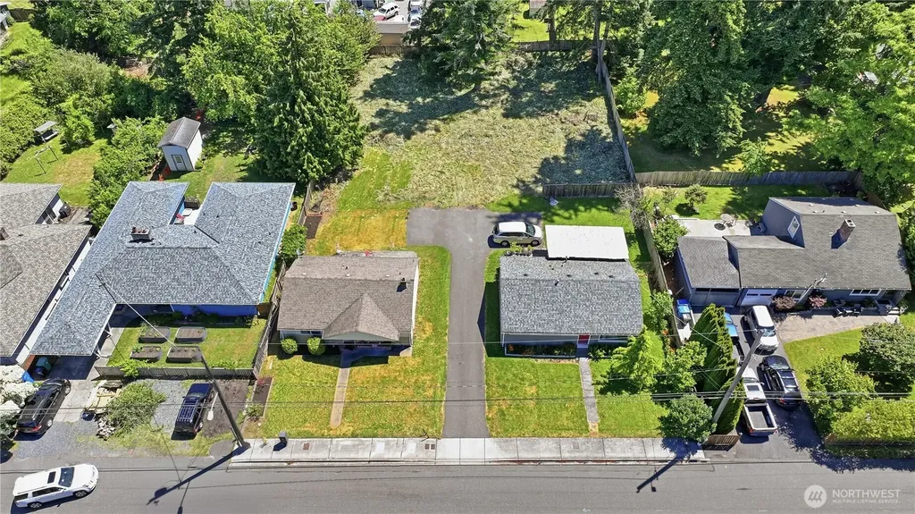 18824 Midvale Avenue N Shoreline WA 98133
