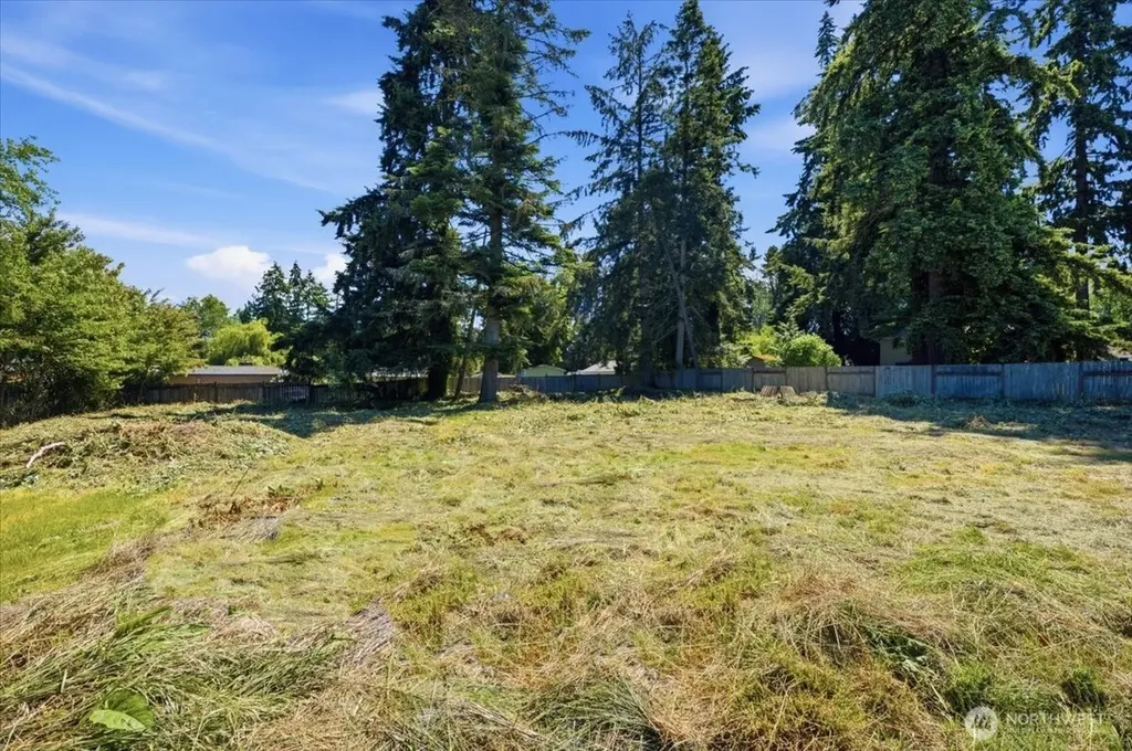18824 Midvale Avenue N Shoreline WA 98133