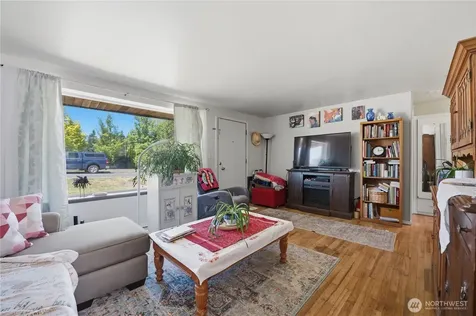 18824 Midvale Avenue N Shoreline WA 98133