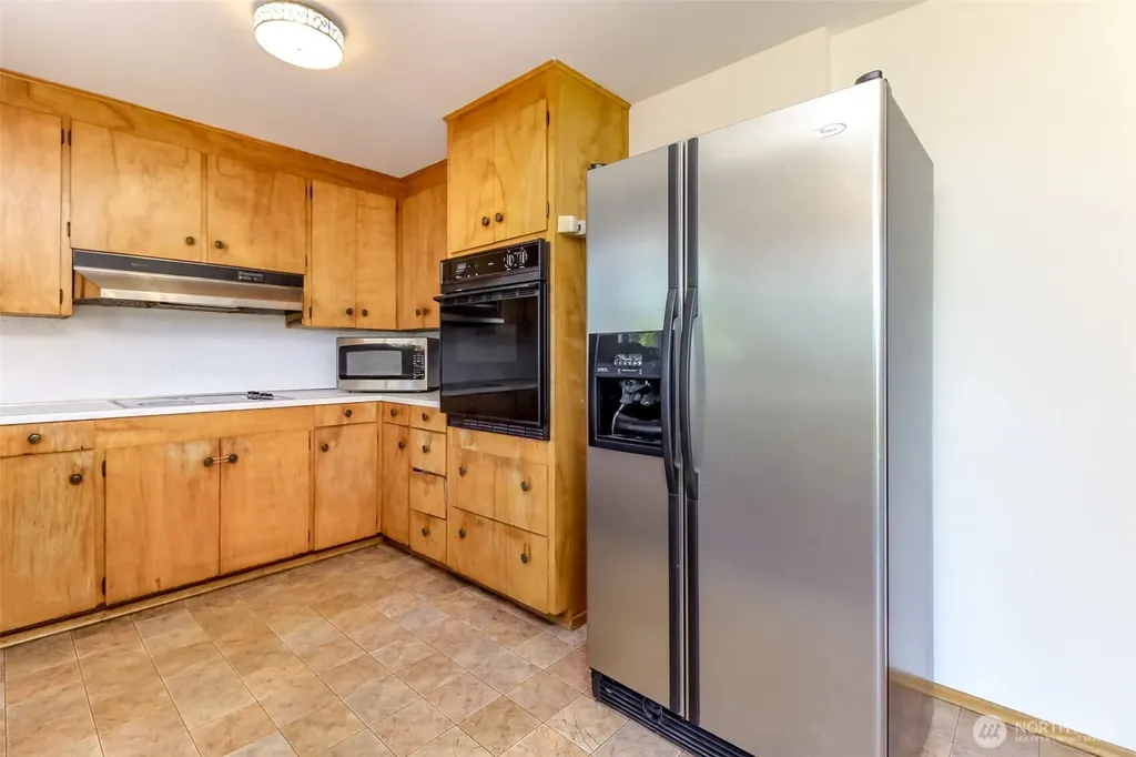 5127 S Hazel Street Seattle WA 98178
