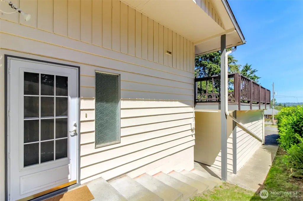 5127 S Hazel Street Seattle WA 98178