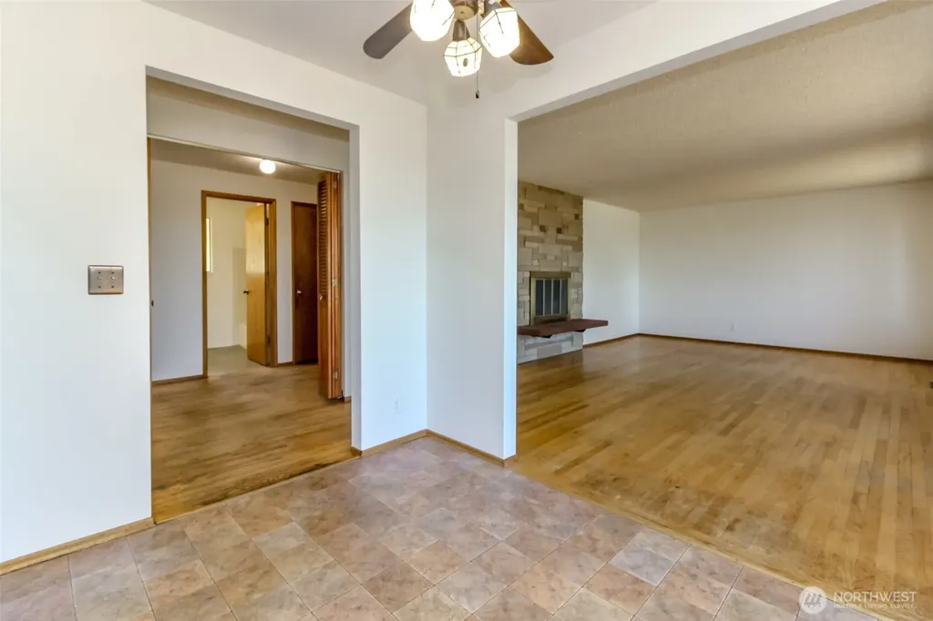 5127 S Hazel Street Seattle WA 98178