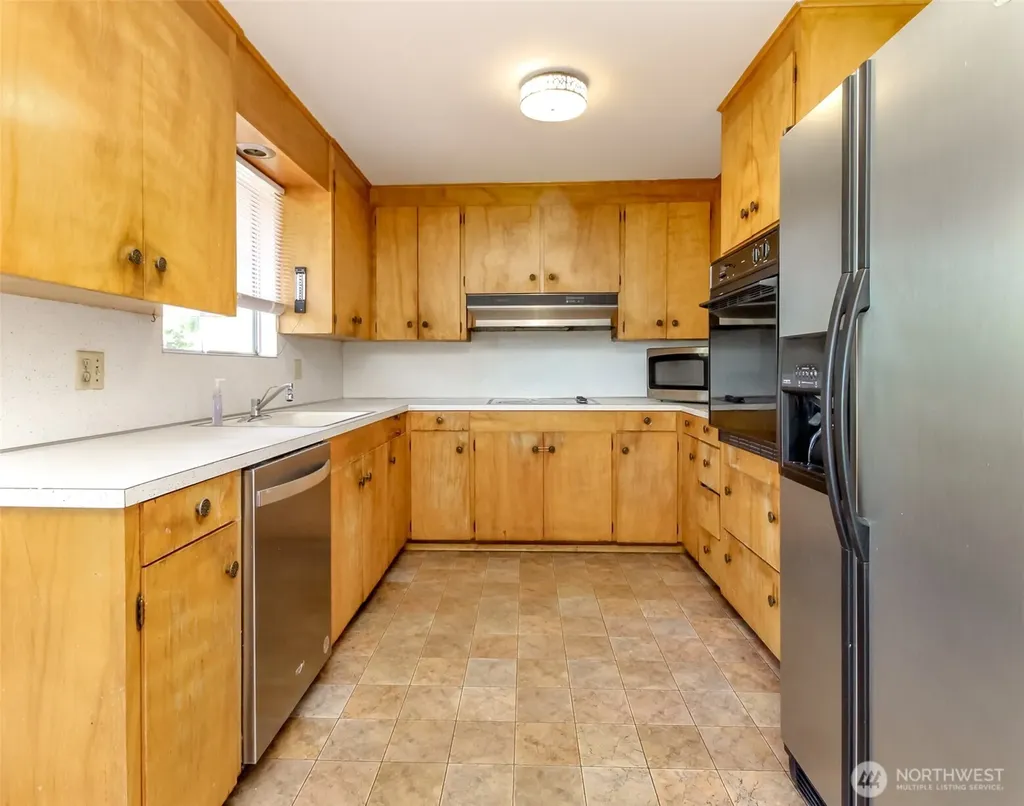 5127 S Hazel Street Seattle WA 98178