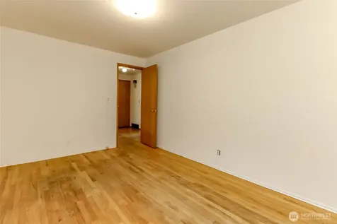 5127 S Hazel Street Seattle WA 98178