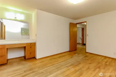5127 S Hazel Street Seattle WA 98178