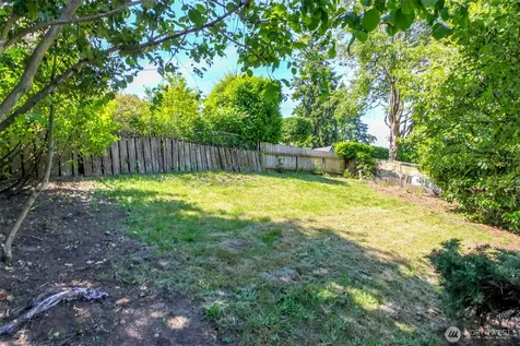 5127 S Hazel Street Seattle WA 98178