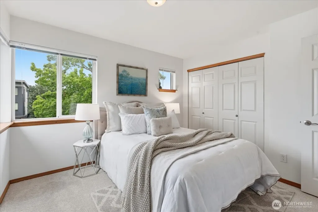 4736 Delridge Way SW Seattle WA 98106
