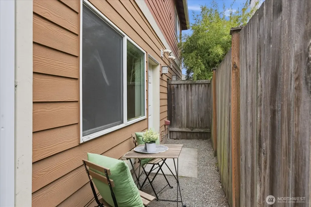 4736 Delridge Way SW Seattle WA 98106