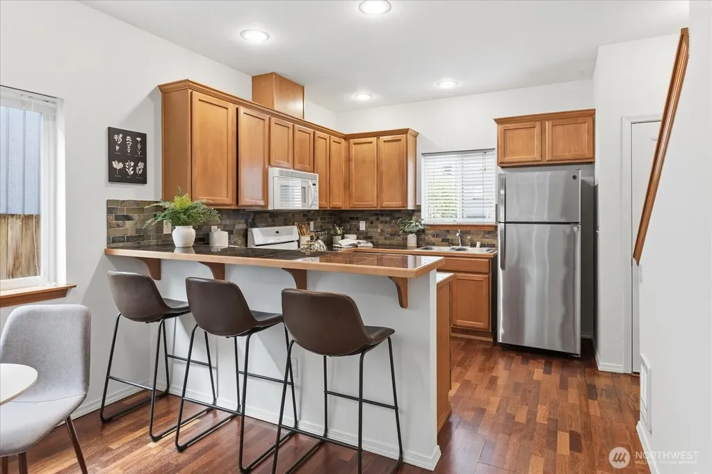 4736 Delridge Way SW Seattle WA 98106