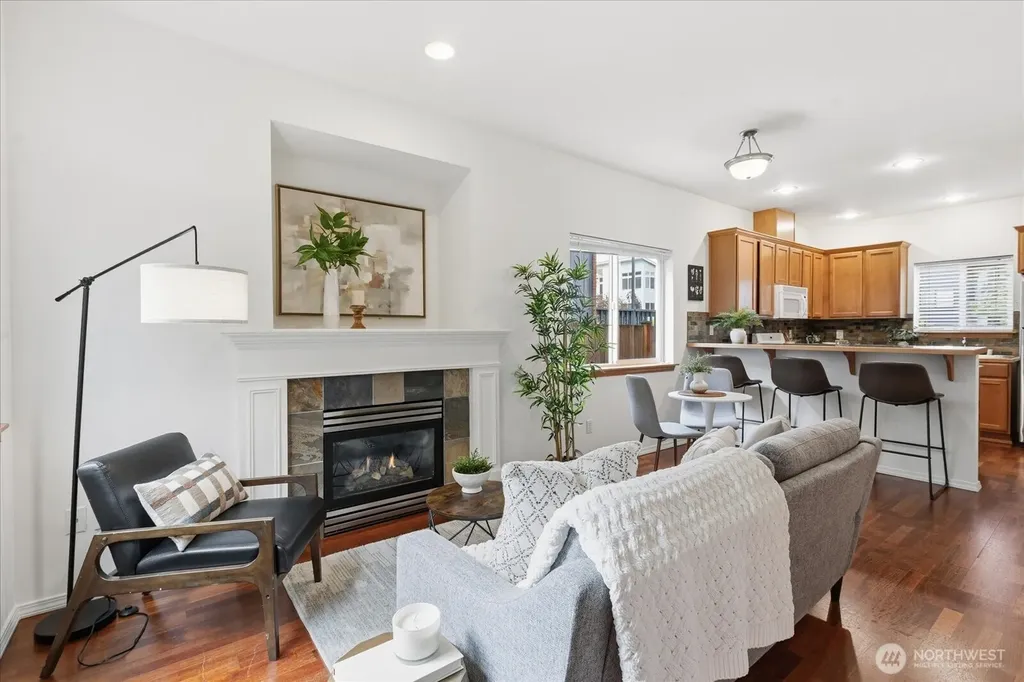 4736 Delridge Way SW Seattle WA 98106