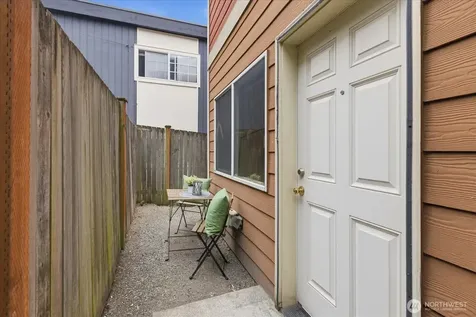 4736 Delridge Way SW Seattle WA 98106